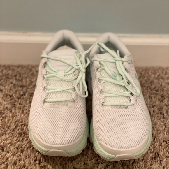 COPY - Under Armour DeluxeFoam White and Mint Women’s Sneakers - Picture 3 of 7